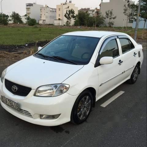 Cần bán xe Toyota Vios năm 2006, màu trắng chính chủ, 178 triệu