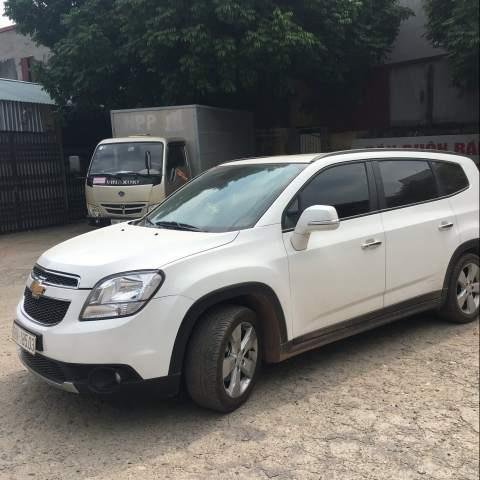 Cần bán lại xe Chevrolet Orlando đời 2017, màu trắng, 590 triệu