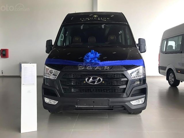 Bán xe Hyundai Solati Limousine sản xuất năm 2018, màu đen