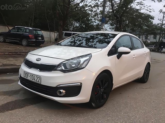 Bán Kia Rio 1.4 MT sản xuất 2015, màu trắng, nhập khẩu nguyên chiếc 