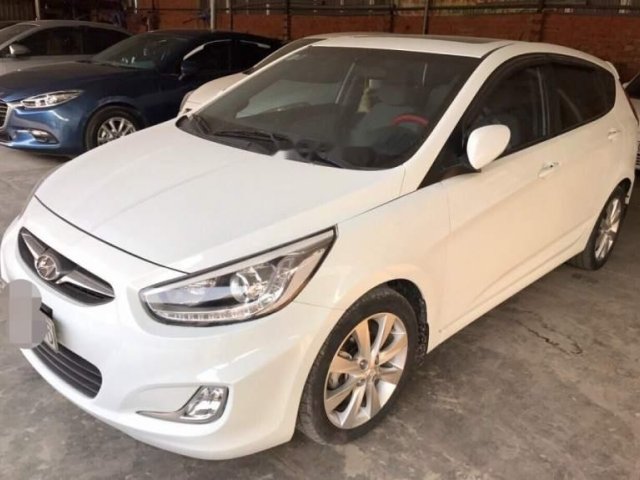 Cần bán xe Hyundai Accent đời 2014, màu trắng, nhập khẩu  