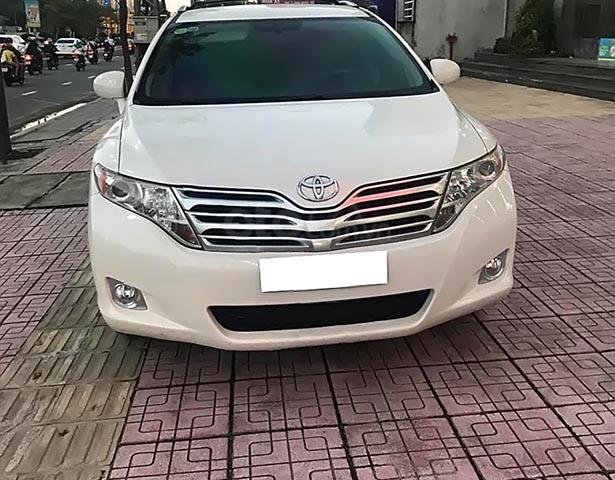 Bán Toyota Venza năm sản xuất 2009, màu trắng, xe nhập