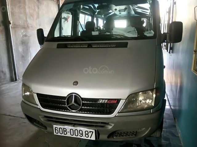 Cần bán xe Mercedes Sprinter đời 2009, odo 38 vạn, xe đang hoạt động bình thường, máy êm