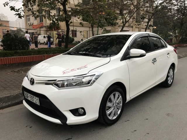 Bán ô tô Toyota Vios 1.5E MT sản xuất 2017, màu trắng, giá tốt0