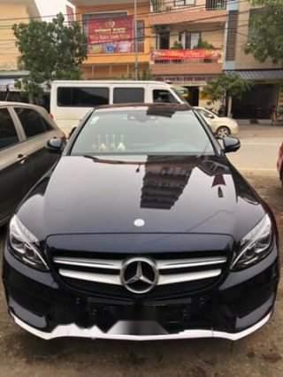 Chính chủ bán xe Mercedes C300 AMG 2016, màu đen0