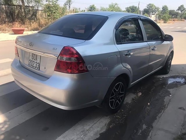 Bán xe Daewoo Gentra SX 1.5, số tay, máy xăng, đời 2010, màu bạc, nội thất da màu kem, đã đi 70000 km