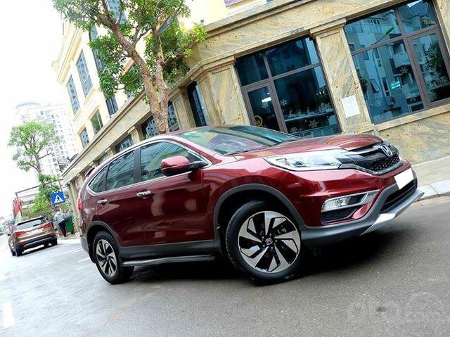 Cần bán gấp Honda CRV đời 2016 bản 2.4, màu đỏ mận