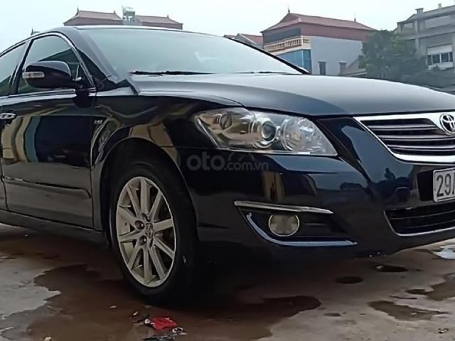 Bán Toyota Camry năm sản xuất 2008, màu đen như mới