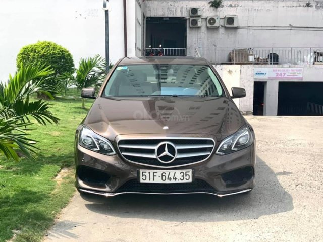 Cần bán xe Mercedes E250 AMG sản xuất năm 2015, xe đẹp bao test hãng