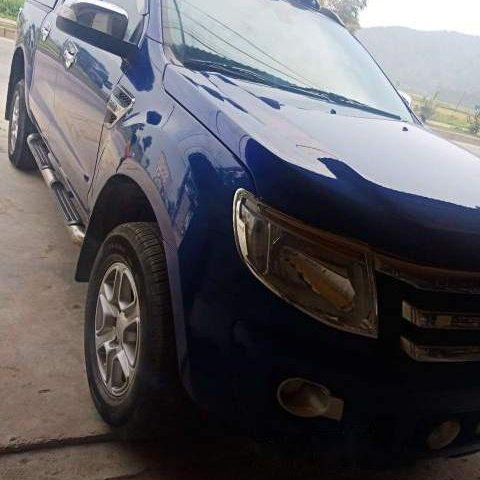 Cần bán Ford Ranger năm sản xuất 2015, màu xanh lam, xe nhập 