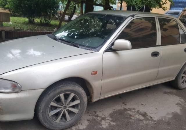 Bán Mitsubishi Lancer sản xuất năm 1995, màu bạc, nhập khẩu