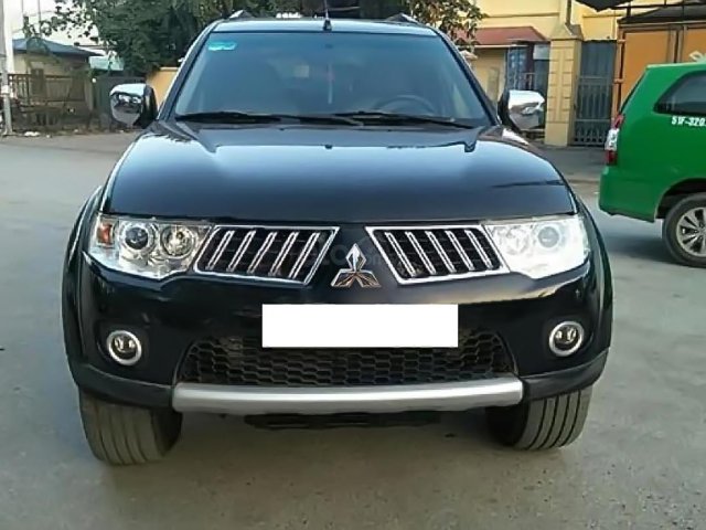 Cần bán lại xe Mitsubishi Pajero Sport D 4x2 AT 2011, màu đen 