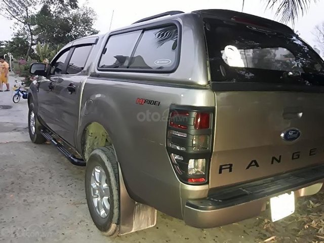Bán Ford Ranger XLS đời 2015, màu xám, nhập khẩu nguyên chiếc số tự động