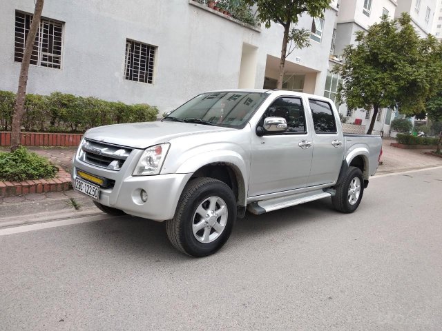 Bán Isuzu Dmax đời 2011, màu bạc, nhập khẩu nguyên chiếc, 339tr