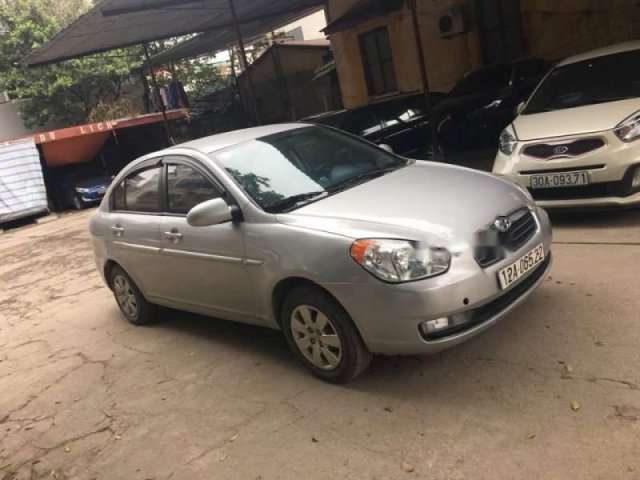 Bán Hyundai Verna năm 2008, màu bạc, nhập khẩu xe gia đình, giá 189tr