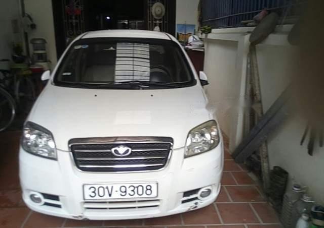 Cần bán lại xe Daewoo Gentra đời 2009, màu trắng, giá chỉ 170 triệu