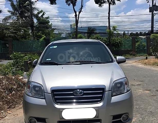 Bán Daewoo Gentra đời 2010, màu bạc số sàn