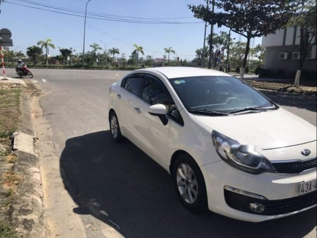 Cần bán xe Kia Rio số sàn mới keng, xe gia đình sử dụng kĩ
