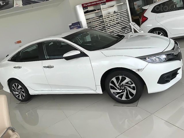 Bán Honda Civic năm 2018, màu trắng, nhập khẩu nguyên chiếc 0