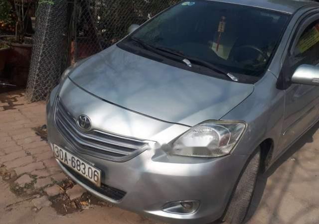 Cần bán lại xe Toyota Vios E năm 2009, màu bạc, xe gia đình, giá 315tr