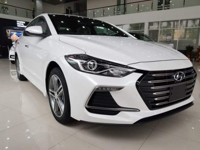 Hyundai Bình Dương bán Hyundai Elantra Sport đời 2019, màu trắng, nhập khẩu