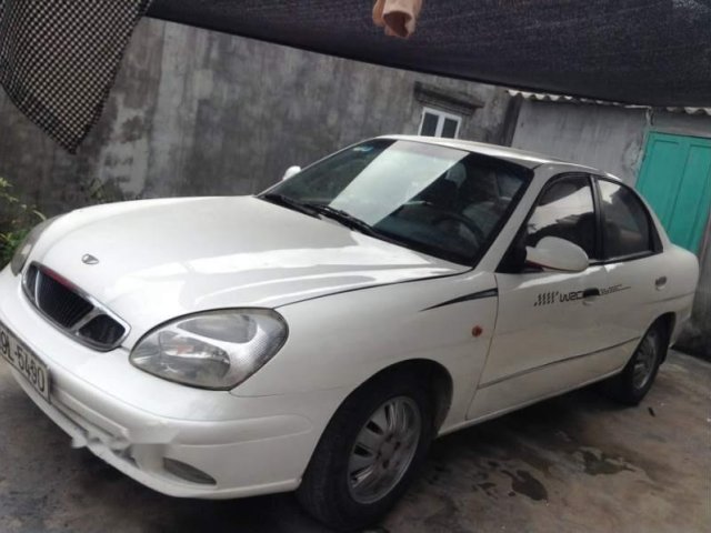 Cần bán xe Daewoo Nubira 1.6 đời 2002, màu trắng giá cạnh tranh