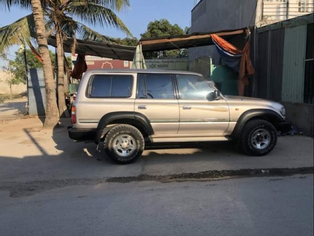 Bán Toyota Land Cruiser 1996, màu bạc, xe nhập