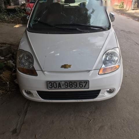 Bán Chevrolet Spark đời 2009, màu trắng ít sử dụng giá cạnh tranh