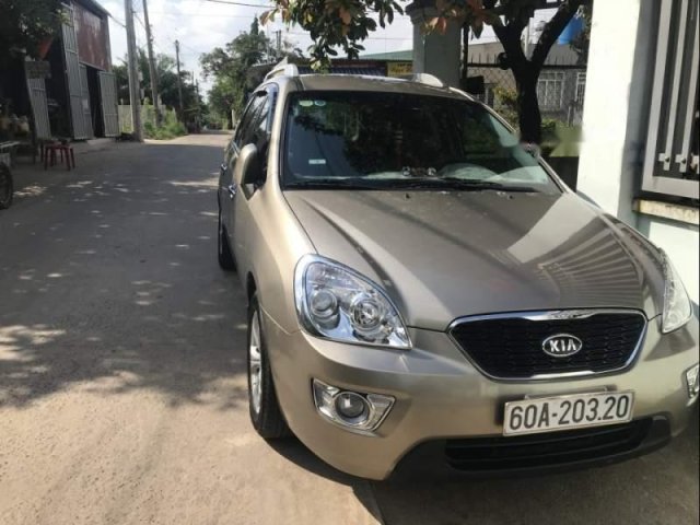 Bán Kia Carens đời 2015, màu vàng còn mới, giá 405tr