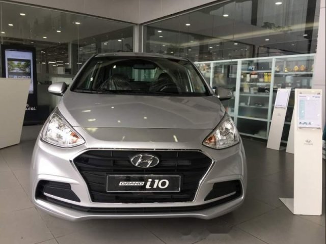 Bán Hyundai Grand i10 sản xuất năm 2019, màu bạc, giá tốt