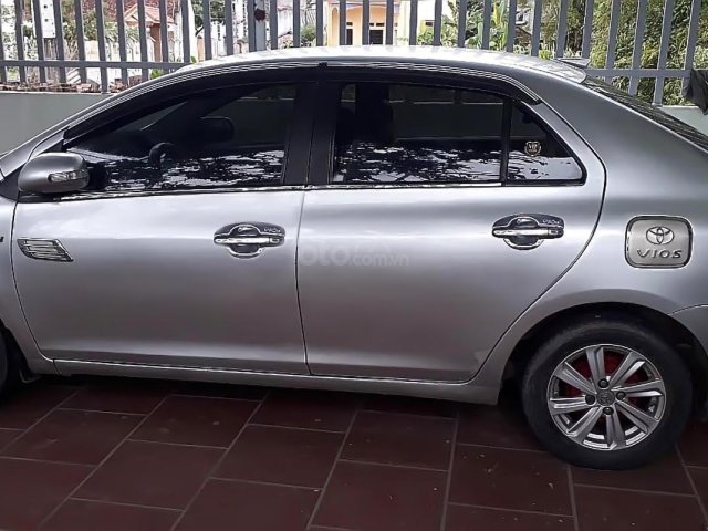 Cần bán gấp Toyota Vios 1.5 MT năm 2008, màu bạc, giá tốt