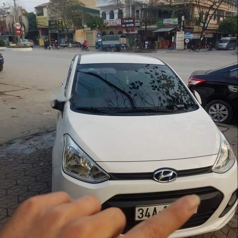 Bán xe Hyundai Grand i10 sản xuất 2016, màu trắng, nhập khẩu