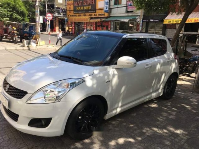 Cần bán Suzuki Swift sản xuất năm 2014, màu trắng, giá chỉ 405 triệu0