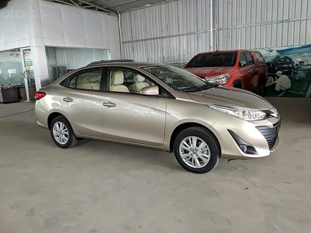 Cần bán Toyota Vios 1.5E CVT đời 2019, màu nâu