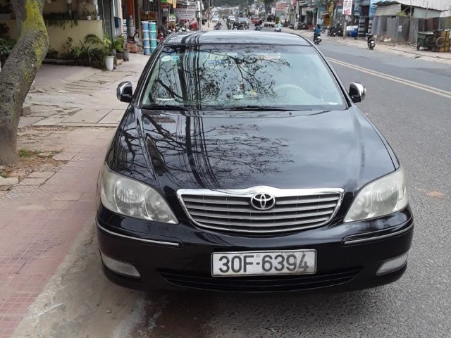Cần bán Toyota Camry 3.0V đời 2003, màu đen, 310 triệu