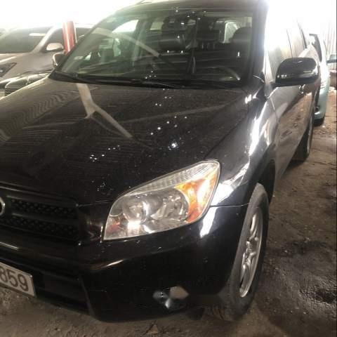 Bán xe Toyota RAV4 sản xuất năm 2008, màu đen, giá chỉ 486 triệu