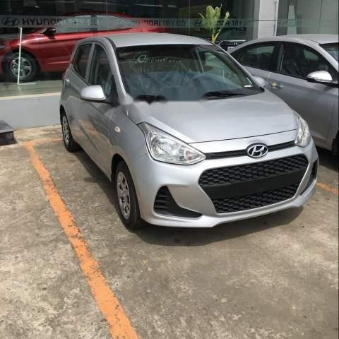 Bán xe Hyundai Grand i10 sản xuất năm 2019, màu bạc