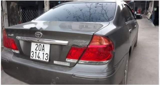 Bán Toyota Camry 2.4G đời 2005, màu xám, nhập khẩu