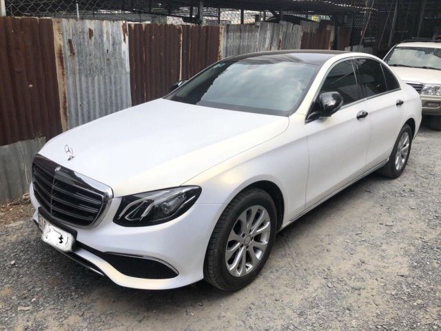 Bán Mercedes E200 sản xuất 2016, xe đẹp đi 14.000km, cam kết chất lượng bao kiểm tra hãng0