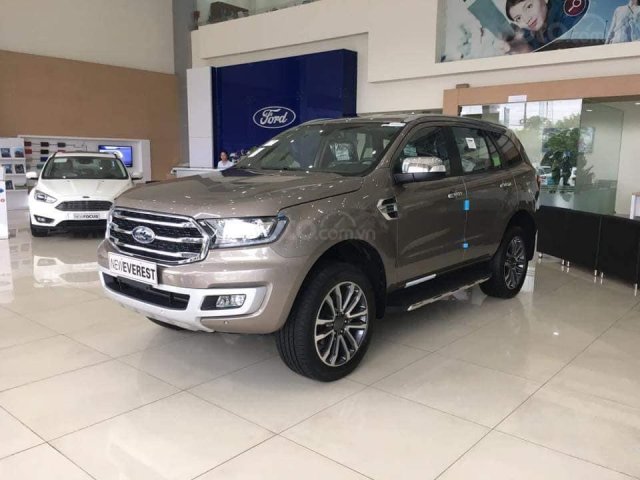 Ford An Đô bán các phiên bản Everest 2019, đủ màu, giảm tiền mặt, giao xe nhanh chóng. L/H 090.778.2222