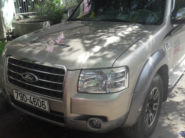 Bán xe Ford Everest 2007, số sàn, máy dầu, xe đẹp