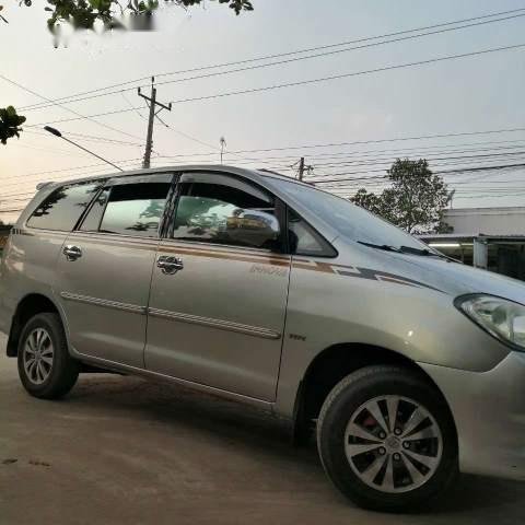 Cần bán lại xe Toyota Innova đời 2008, màu bạc, nhập khẩu, giá 276tr