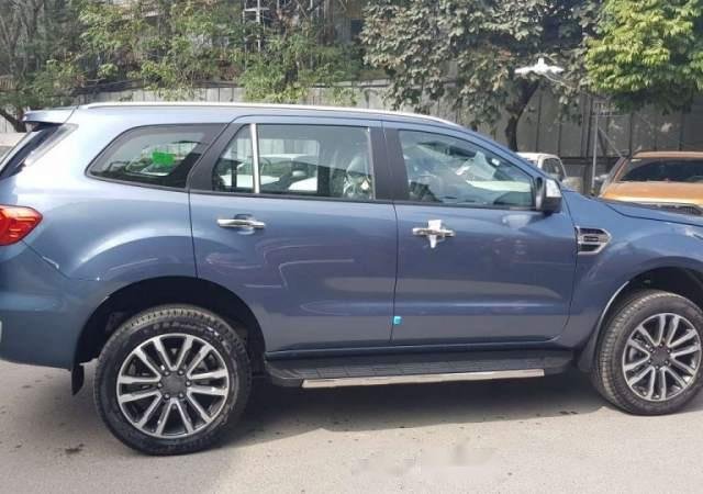 Bán Ford Everest sản xuất 2018, xe nhập