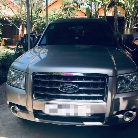 Bán ô tô Ford Everest đời 2008, màu bạc, giá 320tr0