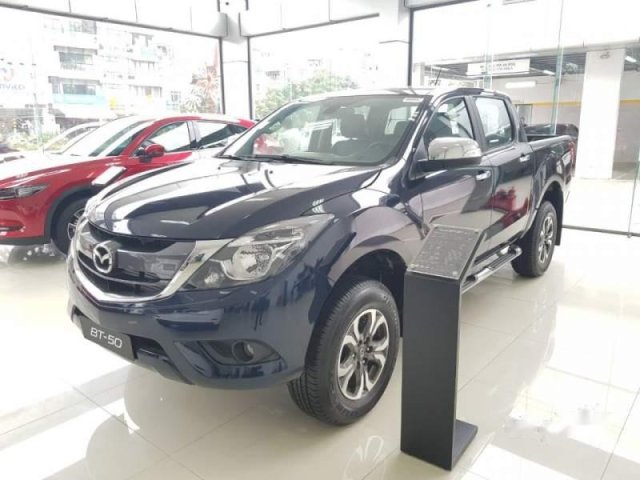 Cần bán xe Mazda BT 50 năm sản xuất 2019, màu xanh lam, xe nhập, giá tốt