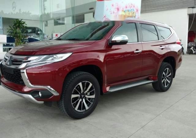 Bán ô tô Mitsubishi Pajero đời 2018, màu đỏ, nhập khẩu nguyên chiếc