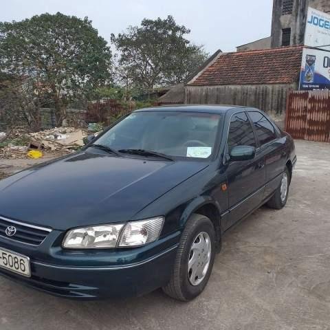 Cần bán Toyota Camry 2001, màu xanh