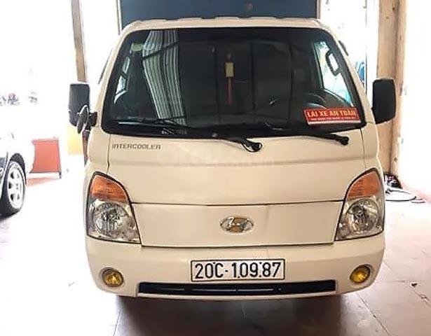 Bán Hyundai Porter đời 2004, màu trắng, xe nhập