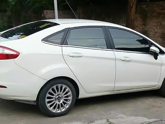 Bán Ford Fiesta Titanium 1.5 AT đời 2014, màu trắng0