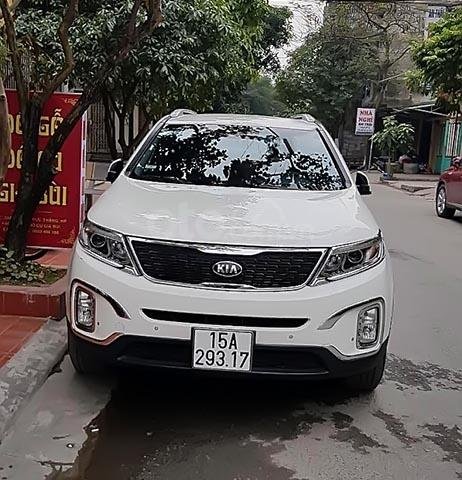 Cần bán xe Kia Sorento GAT sản xuất 2015, màu trắng như mới 